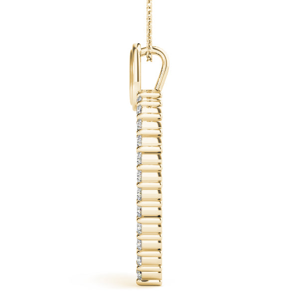 Yellow gold Pavé Round Diamond Heart Pendant with Shared Prong Setting
