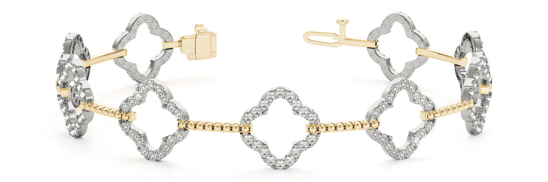 Yellow gold Pavé Round Diamond Open Clover Link Bracelet with Box Clasp