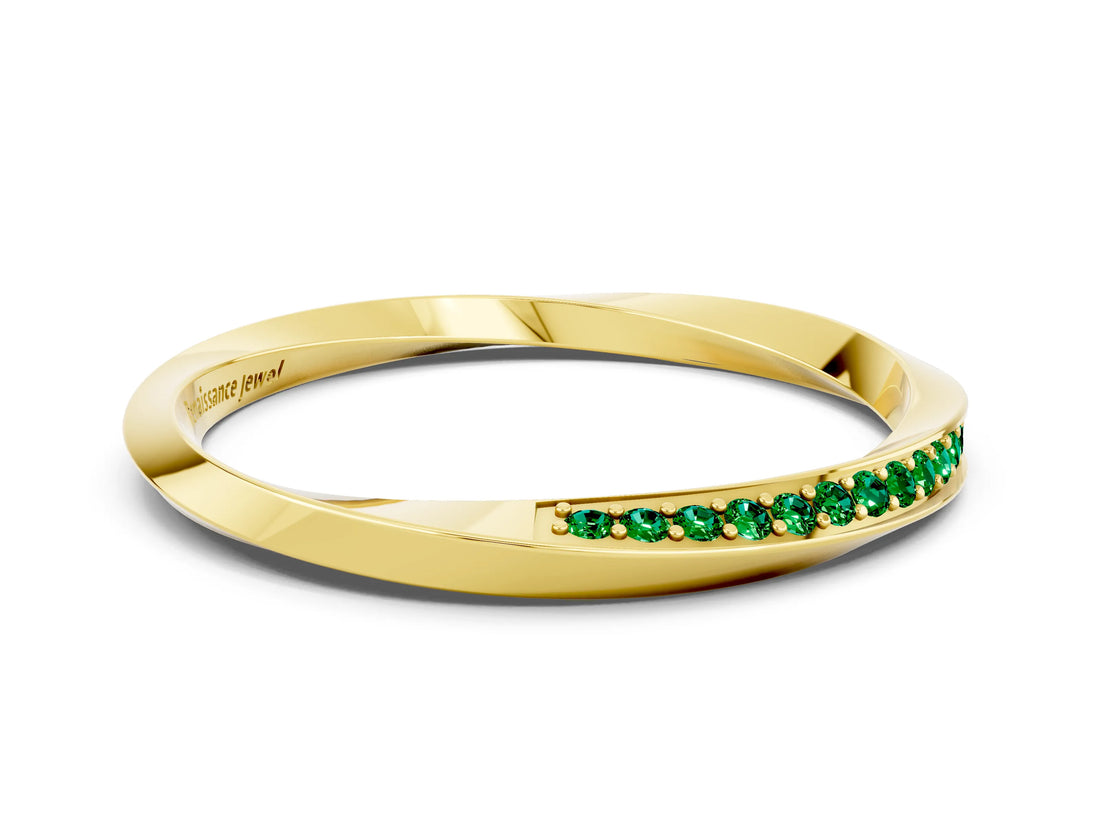 Yellow gold Pavé Round Emerald Twist Band_12