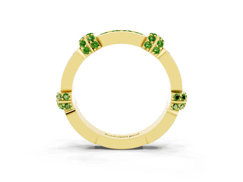 Yellow gold Pavé Round Peridot Link Band with Bezel Setting_33