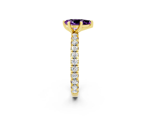 Yellow gold Pear Cut Amethyst Pavé Solitaire Ring with Round Band and Prong Setting