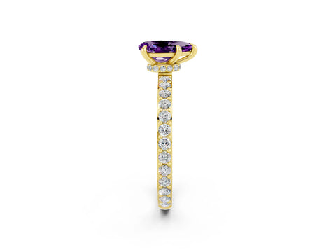 Yellow gold Pear Cut Amethyst Ring with Pavé Band and Four-Prong Setting_2