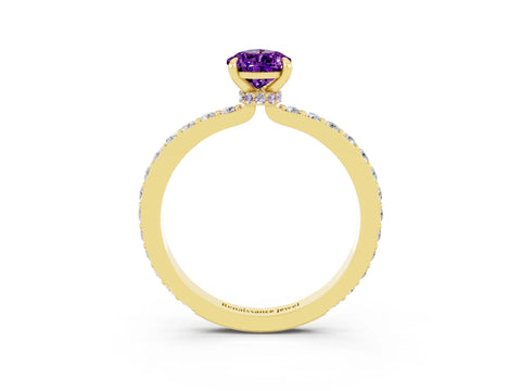 Yellow gold Pear Cut Amethyst Ring with Pavé Band and Four-Prong Setting_3