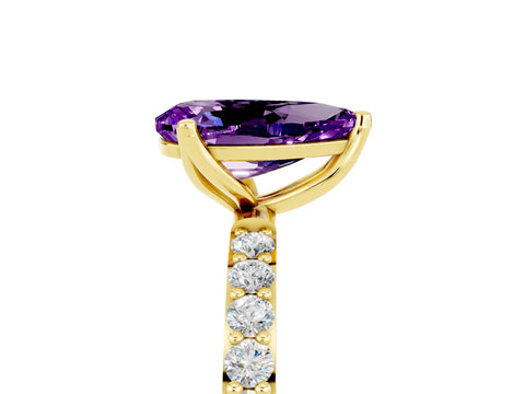 Yellow gold Pear Cut Amethyst Solitaire Engagement Ring with Pavé Band and Prong Setting_5