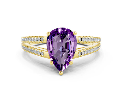 Yellow gold Pear Cut Amethyst Solitaire Engagement Ring with Split Shank Pavé Band
