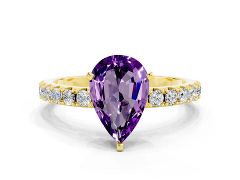 Yellow gold Pear Cut Amethyst Solitaire Pavé Band with Four-Prong Setting