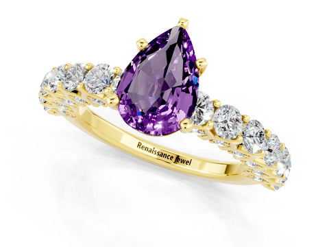 Yellow gold Pear Cut Amethyst Solitaire Ring with Shared Prong Pavé Band and Four-Prong Setting_1