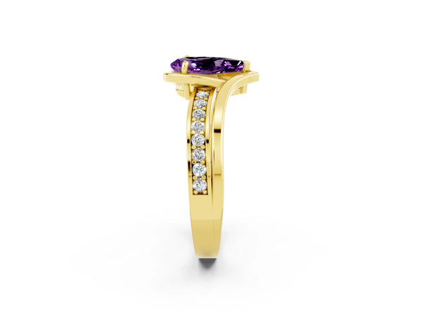 Yellow gold Pear Cut Amethyst Solitaire Ring with Split Shank and Prong Setting