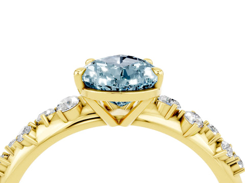 Yellow gold Pear Cut Aquamarine Cluster Side Stone Solitaire Ring with Prong Setting_28
