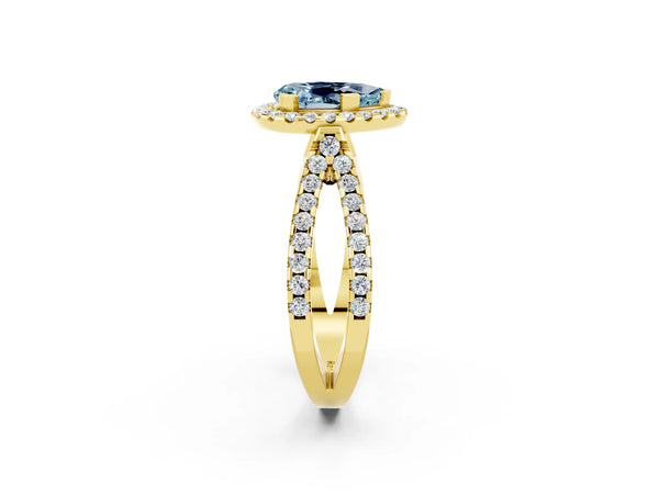 Yellow gold Pear Cut Aquamarine Halo Ring with Split Shank Pavé Band and Prong Setting