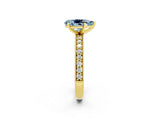 Yellow gold Pear Cut Aquamarine Milgrain Pavé Engagement Ring with Four-Prong Setting_2