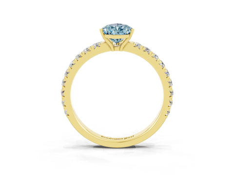 Yellow gold Pear Cut Aquamarine Pavé Solitaire Engagement Ring with Four-Prong Setting_15