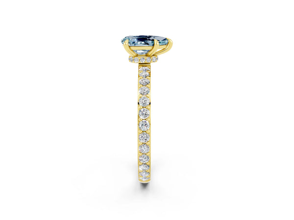 Yellow gold Pear Cut Aquamarine Solitaire Engagement Ring with Pavé Band and Four-Prong Setting