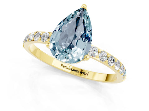 Yellow gold Pear Cut Aquamarine Solitaire Engagement Ring with Pavé Band and Prong Setting_1
