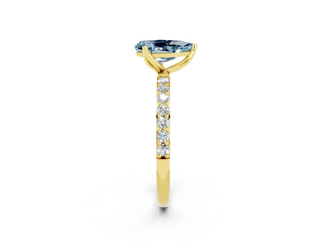 Yellow gold Pear Cut Aquamarine Solitaire Engagement Ring with Pavé Band and Prong Setting_2