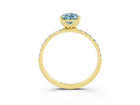 Yellow gold Pear Cut Aquamarine Solitaire Engagement Ring with Pavé Band and Prong Setting_3