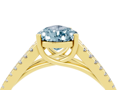 Yellow gold Pear Cut Aquamarine Solitaire Engagement Ring with Split Shank Pavé Band_4