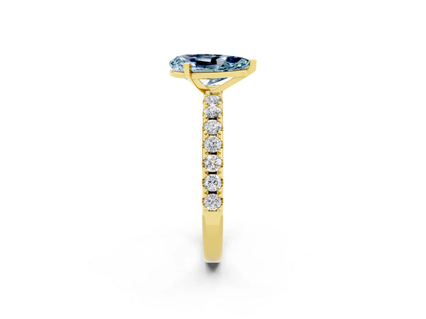 Yellow gold Pear Cut Aquamarine Solitaire Pavé Band with Four-Prong Setting
