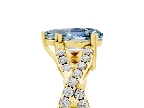 Yellow gold Pear Cut Aquamarine Solitaire Ring with Four-Prong Setting and Twisted Pavé Band_5