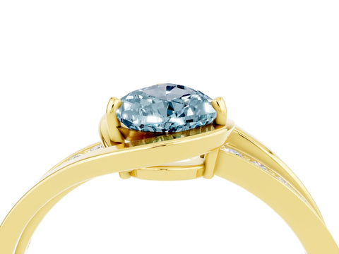 Yellow gold Pear Cut Aquamarine Solitaire Ring with Split Shank and Prong Setting_4