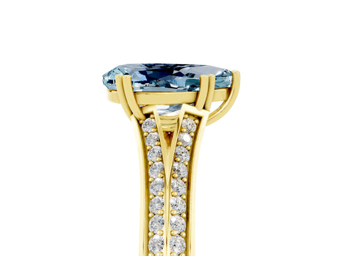 Yellow gold Pear Cut Aquamarine Split Shank Engagement Ring with Pavé Band_5