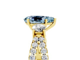 Yellow gold Pear Cut Aquamarine Three-Stone Ring with Pavé Split Shank and Four-Prong Setting_17