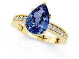 Yellow gold Pear Cut Blue Sapphire Milgrain Pavé Engagement Ring with Four-Prong Setting_1