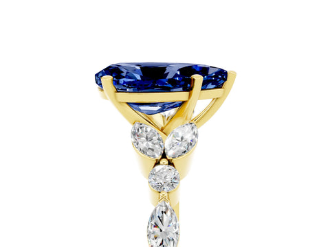 Yellow gold Pear Cut Blue Sapphire Solitaire Ring with Side Stones and Four-Prong Setting_17