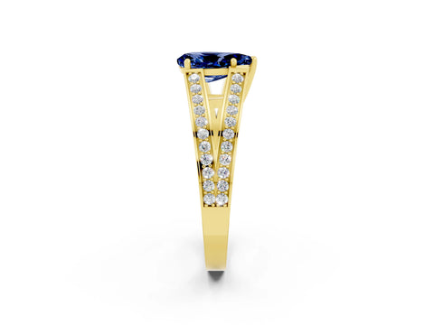 Yellow gold Pear Cut Blue Sapphire Split Shank Ring with Pavé Band and Four-Prong Setting_2