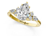 Yellow gold Pear Cut Brilliant Diamond Solitaire Ring with Pear Side Stones and Four-Prong Setting_4
