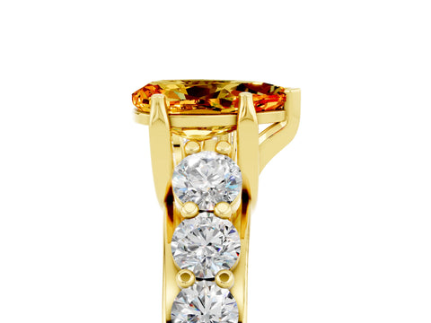 Yellow gold Pear Cut Citrine Engagement Ring with Pavé Band and Four-Prong Setting_5