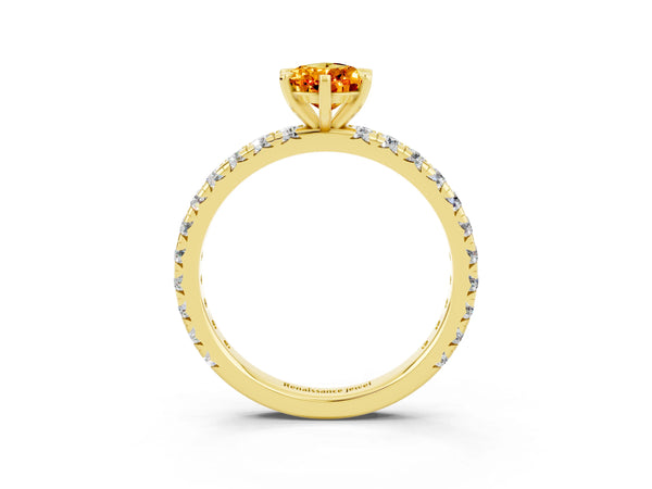 Yellow gold Pear Cut Citrine Pavé Solitaire Ring with Round Band and Prong Setting