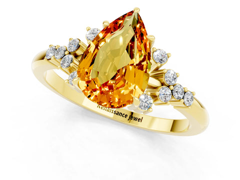 Yellow gold Pear Cut Citrine Ring with Side Stones and Four-Prong Setting_37