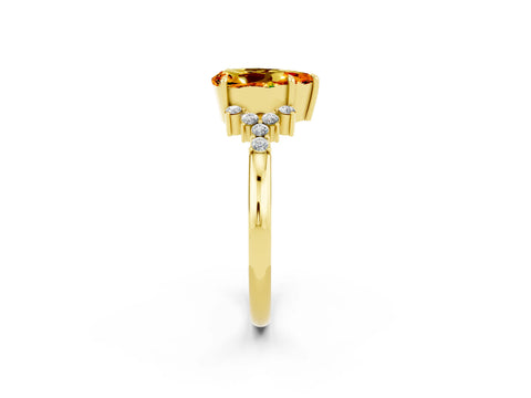 Yellow gold Pear Cut Citrine Ring with Side Stones and Four-Prong Setting_38