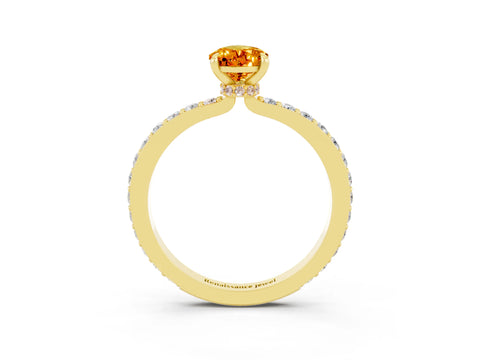 Yellow gold Pear Cut Citrine Solitaire Engagement Ring with Pavé Band and Four-Prong Setting_3