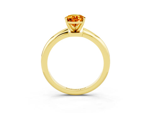 Yellow gold Pear Cut Citrine Solitaire Ring with Six-Prong Setting and Classic Band_3