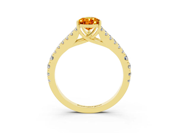 Yellow gold Pear Cut Citrine Split Shank Pavé Engagement Ring with Four-Prong Setting
