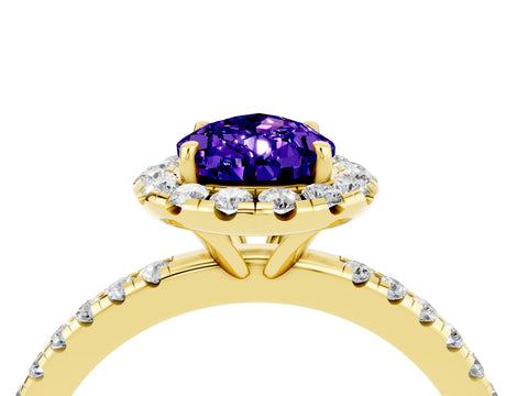 Yellow gold Pear Cut Cut Diamond Floral Halo Engagement Ring with Pavé Band and Prong Setting_4
