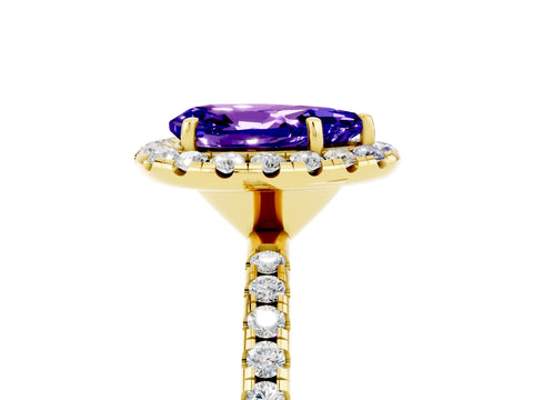 Yellow gold Pear Cut Cut Diamond Floral Halo Engagement Ring with Pavé Band and Prong Setting_5