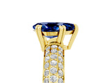 Yellow gold Pear Cut Cut Diamond Milgrain Marquise Band with Prong Setting_5