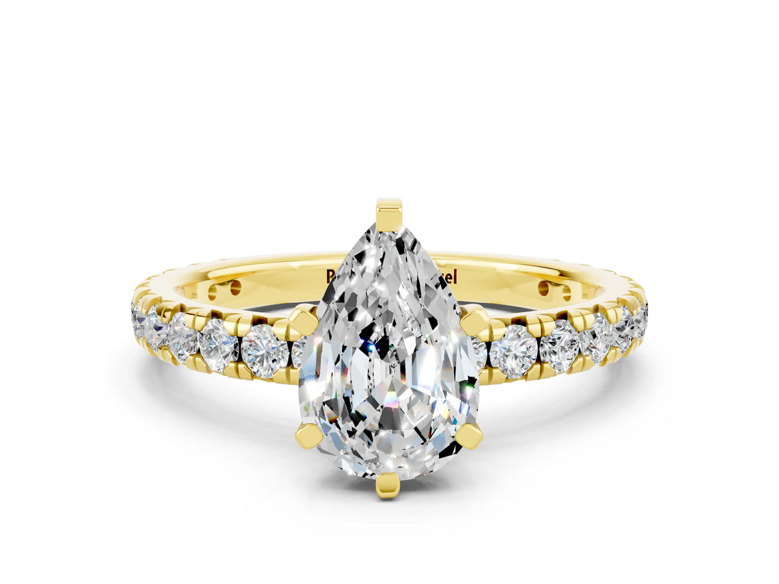 Yellow gold Pear Cut Cut Diamond Pavé Band with Four-Prong Setting