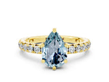 Yellow gold Pear Cut Cut Diamond Pavé Band with Four-Prong Setting