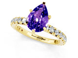 Yellow gold Pear Cut Cut Diamond Pavé Band with Four-Prong Setting_1