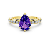 Yellow gold Pear Cut Cut Diamond Pavé Band with Four-Prong Setting