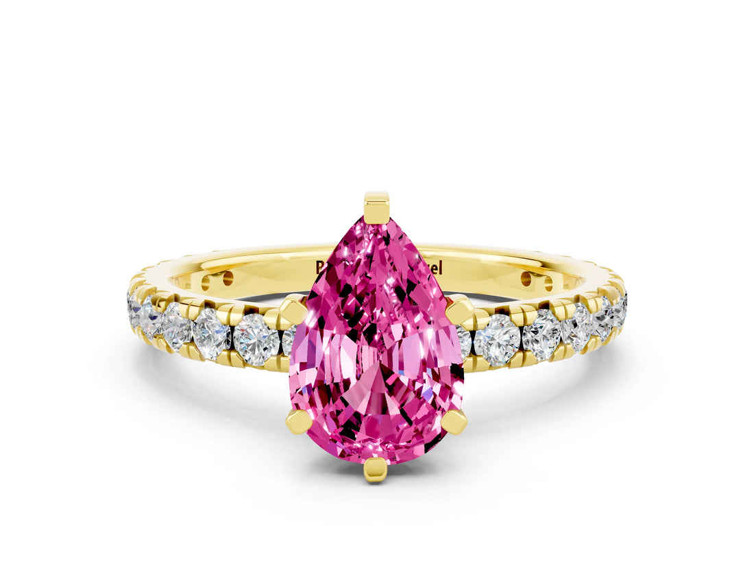 Yellow gold Pear Cut Cut Diamond Pavé Band with Four-Prong Setting