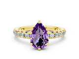 Yellow gold Pear Cut Cut Diamond Pavé Band with Four-Prong Setting
