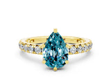 Yellow gold Pear Cut Cut Diamond Pavé Band with Four-Prong Setting