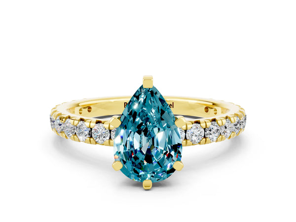 Yellow gold Pear Cut Cut Diamond Pavé Band with Four-Prong Setting