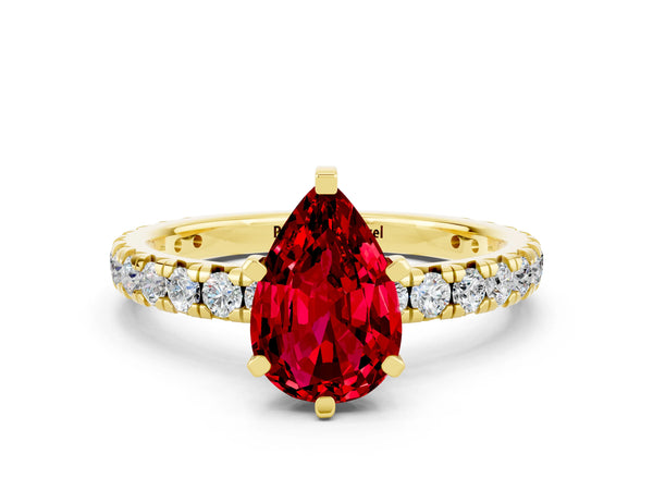 Yellow gold Pear Cut Cut Diamond Pavé Band with Four-Prong Setting
