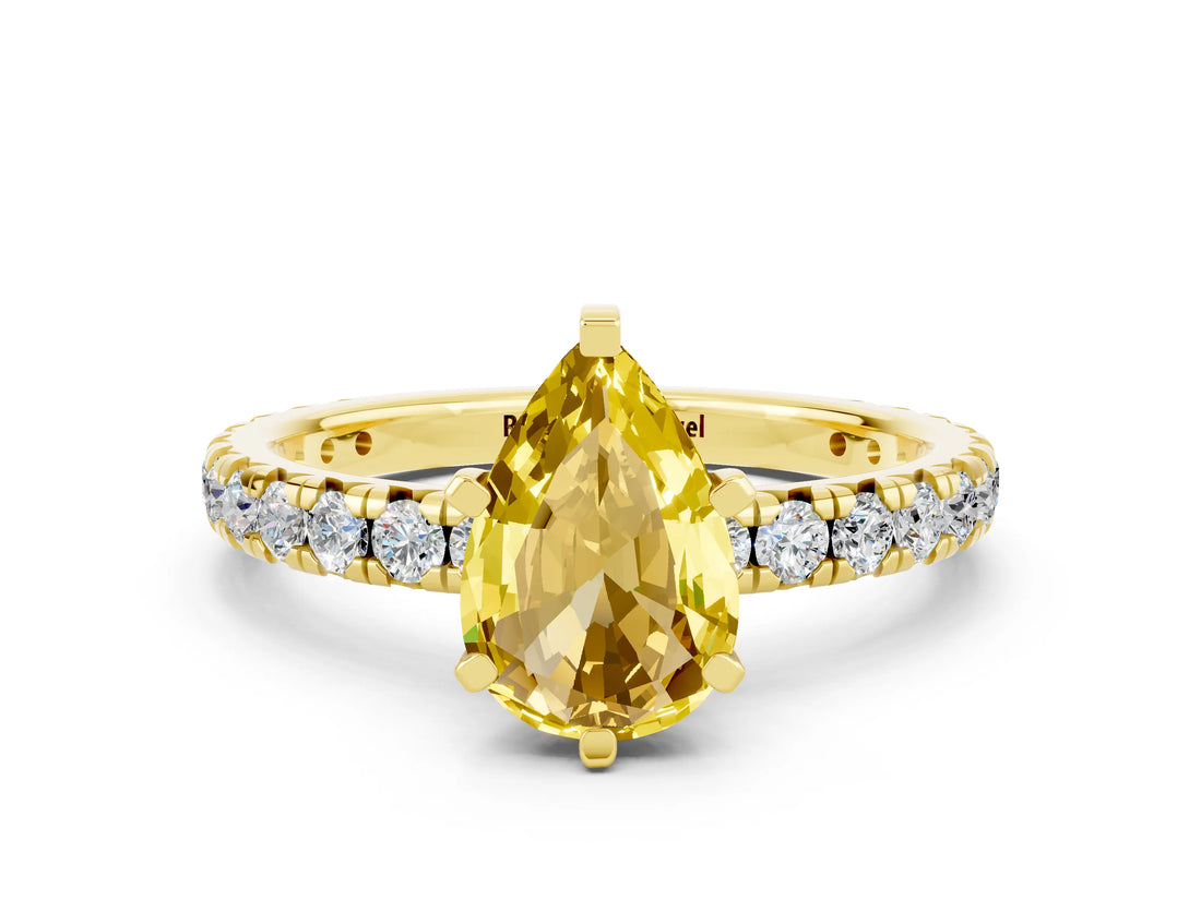 Yellow gold Pear Cut Cut Diamond Pavé Band with Four-Prong Setting